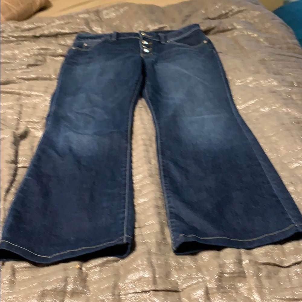 Jennifer Lopez jeans bootcut
